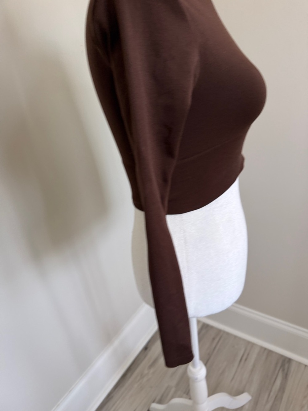 Offline by Aerie Cropped Long-Sleeve Crewneck Top - Brown size XXS - Picture 4 of 8